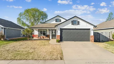 15128 E 108th Pl N, Owasso, OK 74055