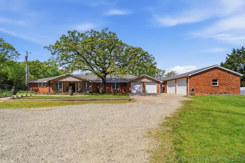 Exterior - 111480 S 4180 Rd, Checotah, OK 74426 photo 1 of 9
