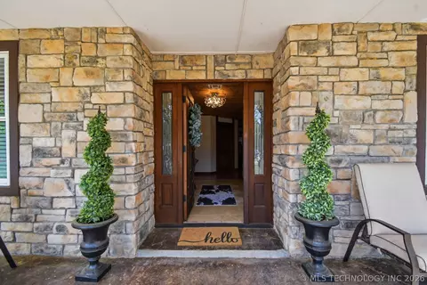 Exterior - 111480 S 4180 Rd, Checotah, OK 74426 photo 3 of 9