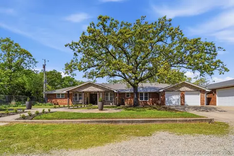 Exterior - 111480 S 4180 Rd, Checotah, OK 74426 photo 2 of 9