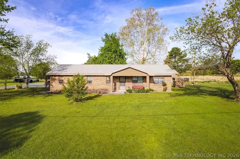 1002 N Hoyt St, Kinta, OK 74552