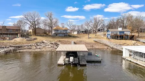 25245 S 613 Rd, Grove, OK 74344
