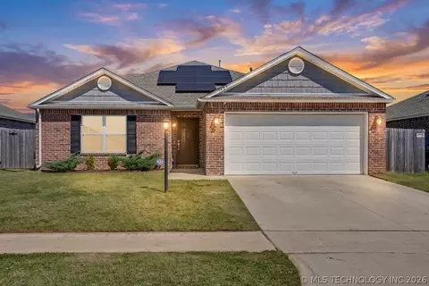 7429 E 158th St S, Bixby, OK 74008