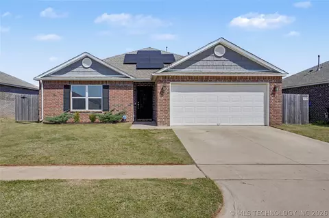 7429 E 158th St S, Bixby, OK 74008