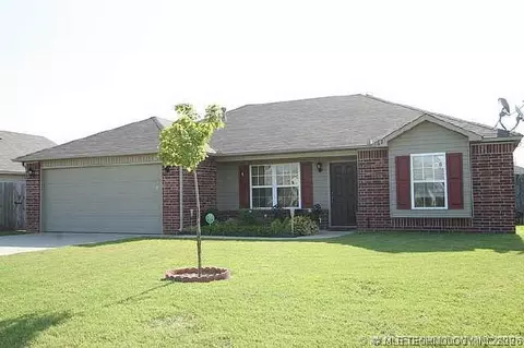 621 S Creek St, Skiatook, OK 74070