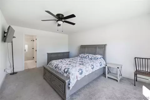 Bedroom - 7703 E 89th Pl S, Tulsa, OK 74133 photo 1 of 2