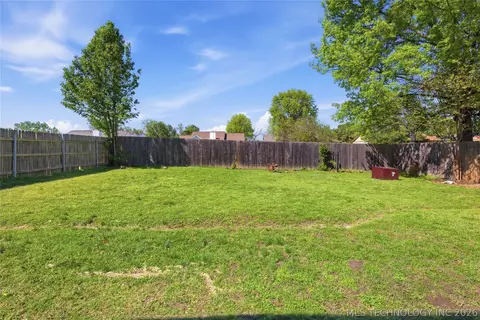Exterior - 7703 E 89th Pl S, Tulsa, OK 74133 photo 2 of 2