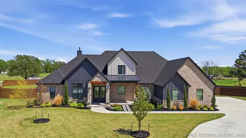 16011 E 106th Pl N, Owasso, OK 74055