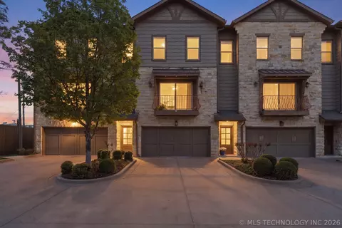 1333 E 41st Pl, Tulsa, OK 74105