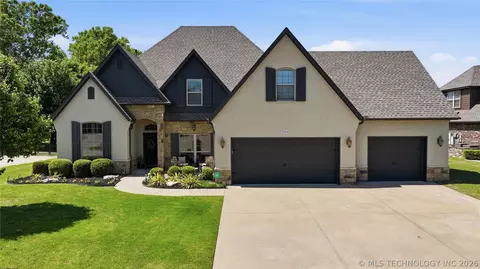 304 S 76th St, Broken Arrow, OK 74014