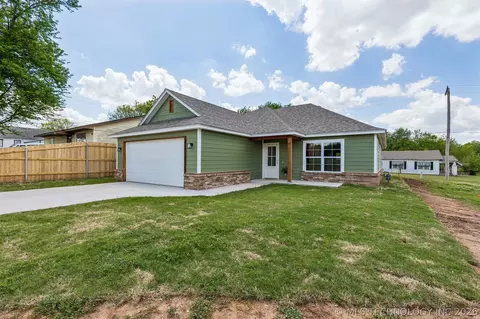 1019 N Central Ave, Cushing, OK 74023