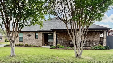 68 Overland Route St, Ardmore, OK 73401