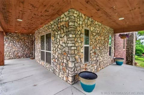 Exterior - 116 Eagleview, Pryor, OK 74361 photo 8 of 16