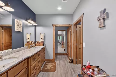 Entry Way - 116 Eagleview, Pryor, OK 74361 photo 5 of 9