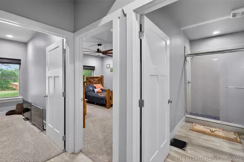 Entry Way - 116 Eagleview, Pryor, OK 74361 photo 8 of 9