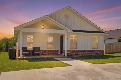 670 Lee Creek Loop, Sallisaw, OK 74955