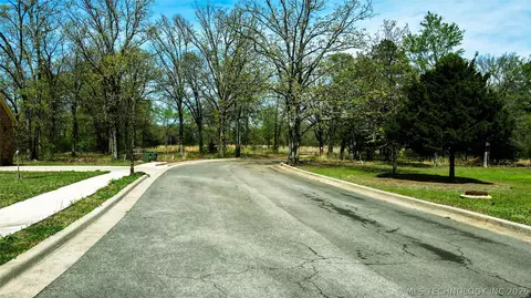 Oklahoma Street, Tahlequah, OK 74464