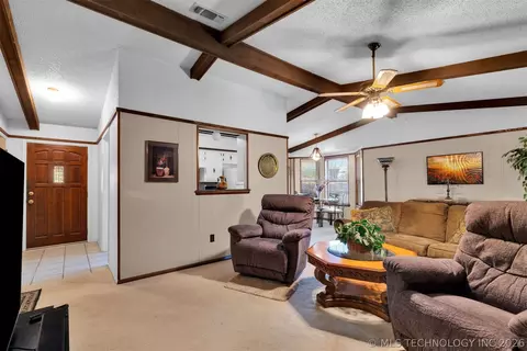 Living - 115 Cornell, Durant, OK 74701 photo 2 of 2