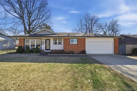 3932 E 51st Pl, Tulsa, OK 74135