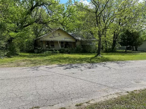 6243 N Quincy Ave, Tulsa, OK 74126