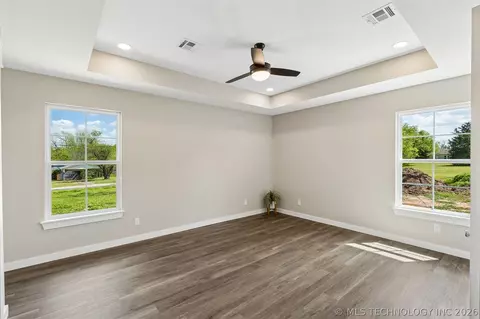 Other - 107 W Vine St, Cushing, OK 74023 photo 8 of 14