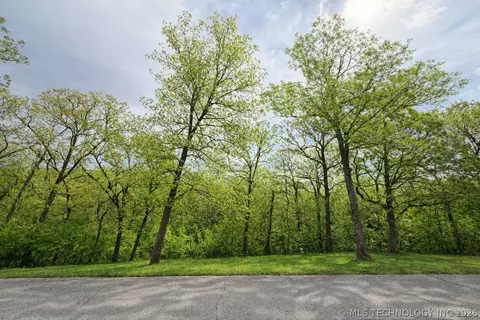 S 13th Place, Jenks, OK 74037