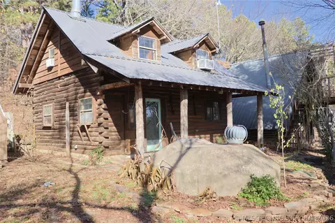 13695 NE 173rd St, Red Oak, OK 74563