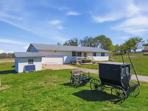 439092 E 40 Rd, Welch, OK 74369