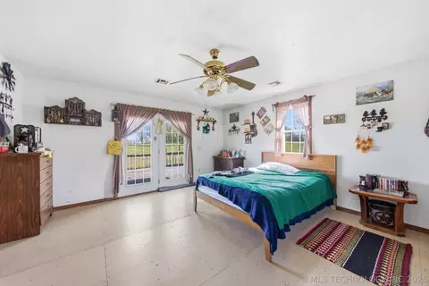 Bedroom - 439092 E 40 Rd, Welch, OK 74369 photo 1 of 7