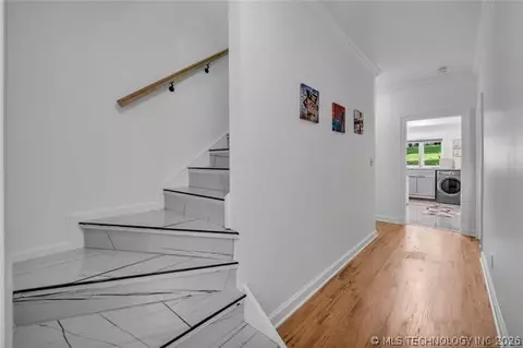 Entry Way - 3707 E 99th Pl, Tulsa, OK 74137 photo 4 of 5