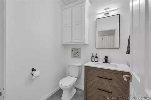 Bath - 3707 E 99th Pl, Tulsa, OK 74137 photo 4 of 11