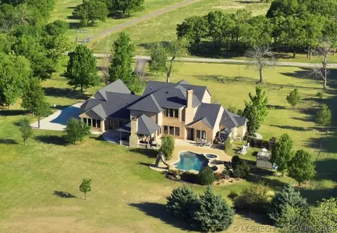 1739 Gateway, Ardmore, OK 73401