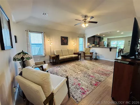 Living - 31162 E 64th St S, Broken Arrow, OK 74014 photo 1 of 3