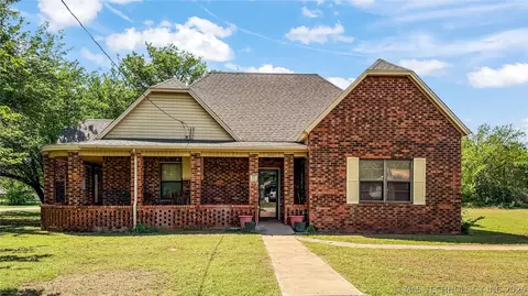 312 S 4th, Terral, OK 73569