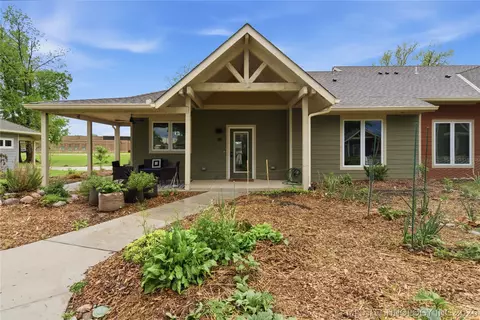 7141 S Quincy Avenue 20, Tulsa, OK 74136