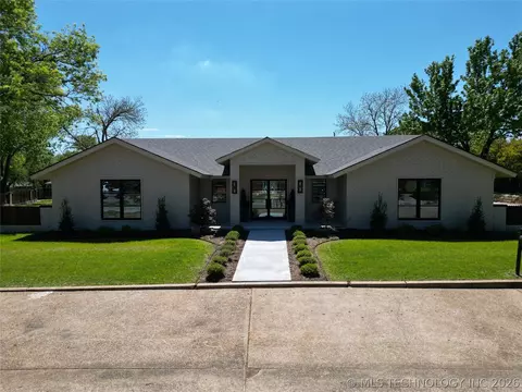2200 Cloverleaf Pl, Ardmore, OK 73401