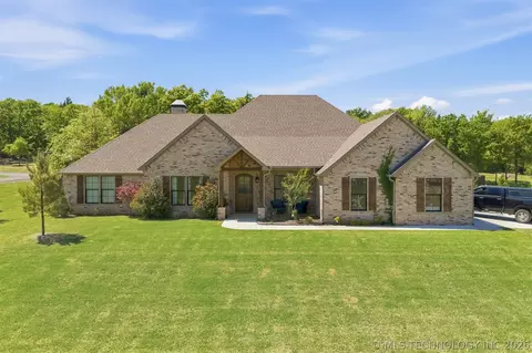 663 Chateau Bnd, Ardmore, OK 73401