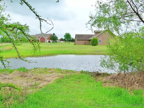 68 Country Hl, Ardmore, OK 73401