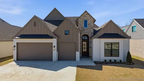 2102 E 138th St, Bixby, OK 74008