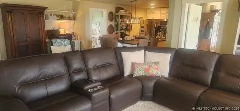 514 N J St, Eufaula, OK 74432 photo 8