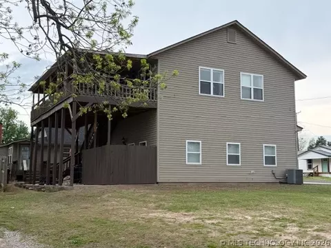 514 N J St, Eufaula, OK 74432 photo 2