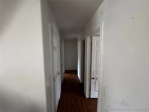 Entry Way - 153 Tigerfish Loop, Broken Bow, OK 74728 photo 2 of 2