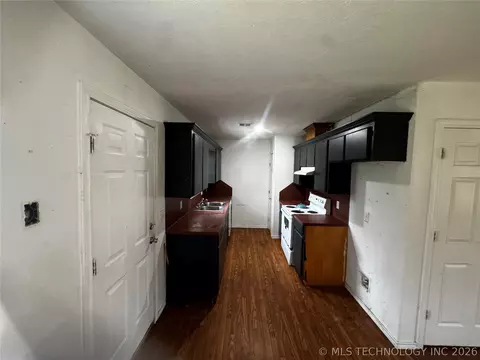 Entry Way - 153 Tigerfish Loop, Broken Bow, OK 74728 photo 1 of 2