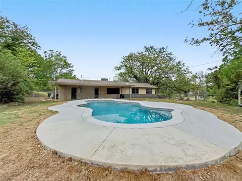 Exterior - 1421 E 18th, Ada, OK 74820 photo 6 of 6