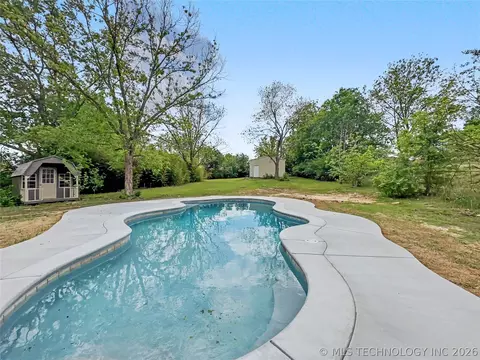 Exterior - 1421 E 18th, Ada, OK 74820 photo 5 of 6