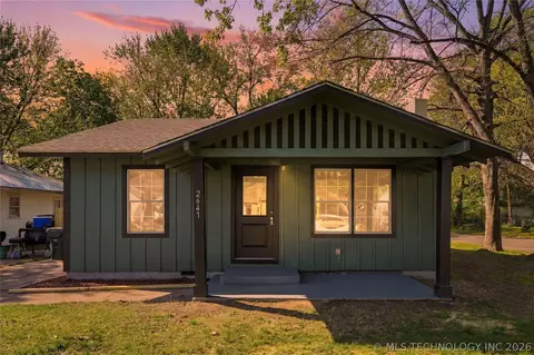 2647 Columbus St, Muskogee, OK 74401
