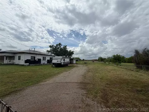 2922 N Kings Hwy, Cushing, OK 74023