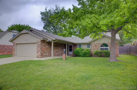 7351 E 76th St, Tulsa, OK 74133