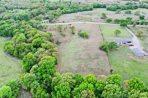 14 Th St, Sulphur, OK 73086