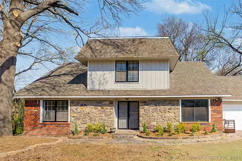 912 W Park Pl, Broken Arrow, OK 74011